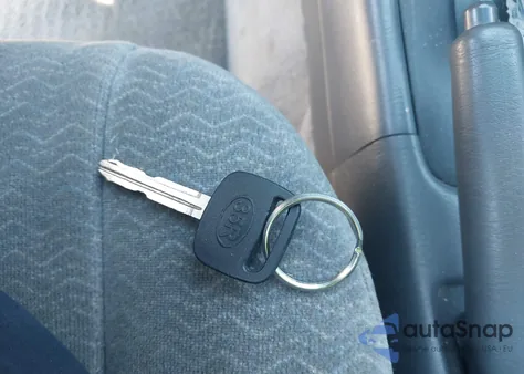 1997 Toyota Camry Le V6 z USA, uszkodzony, nr VIN JT2BF22K2V0021868